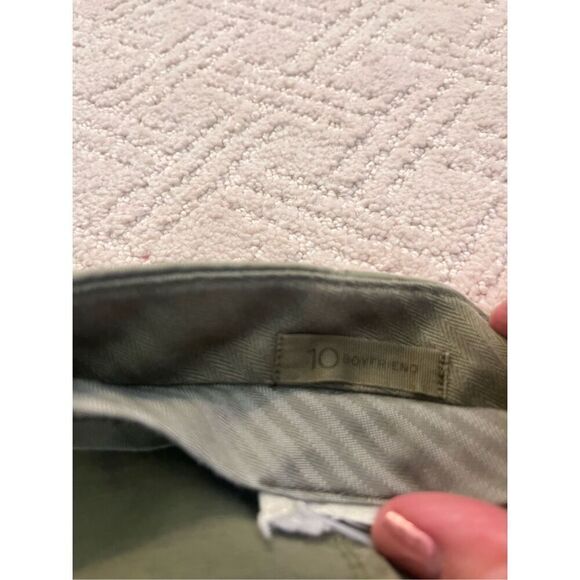 Banana Republic Army Green Boyfriend Khaki’s - Picture 5 of 6